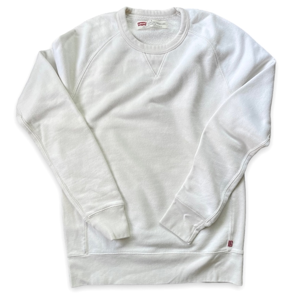 Levi’s sweatshirt